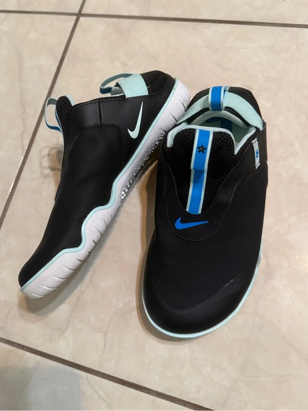 Nike Air Zoom Pulse Healthcare Shoes (M8.5 / W10)